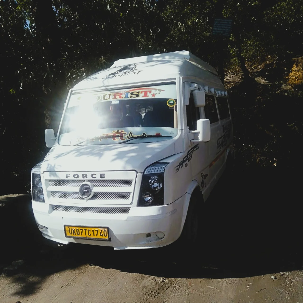 13 Seater Tempo Traveller in Dehradun